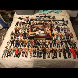 WWE action figures,extras,ring